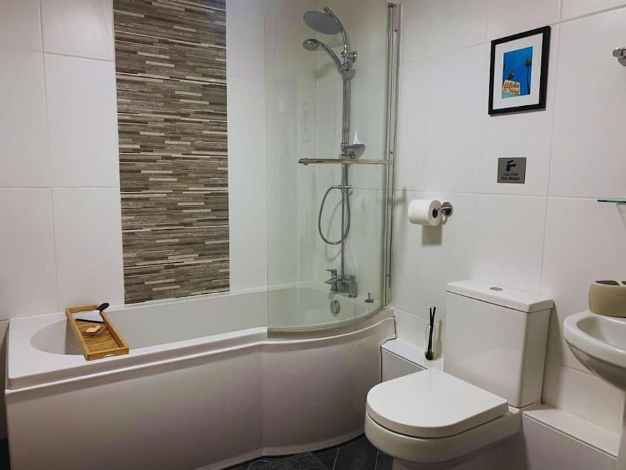 No.2 Folkestone Apartment Bagian luar foto